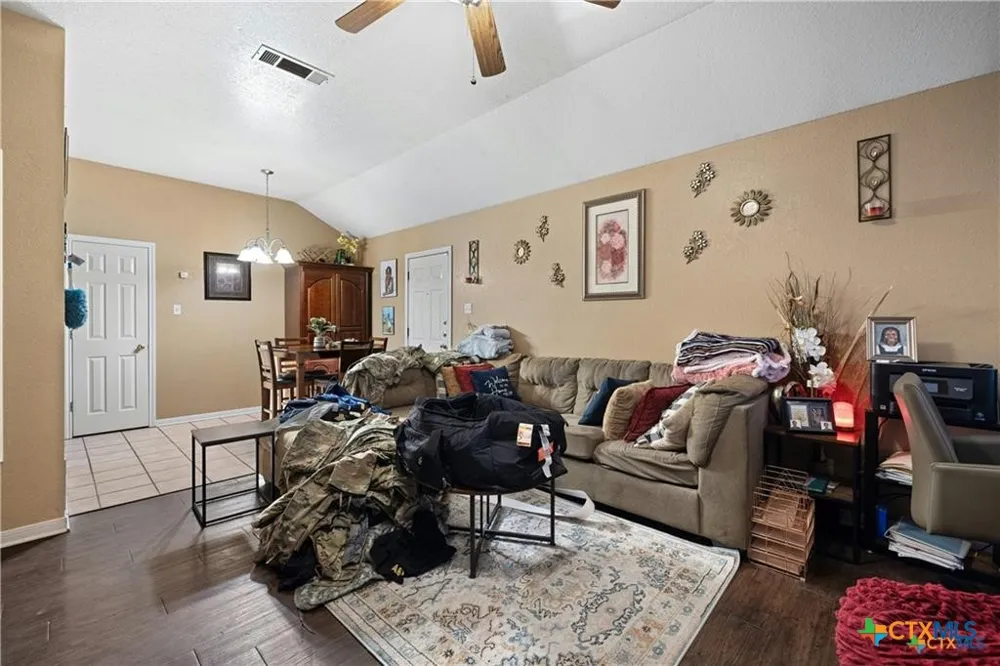 3210 Raven Drive #B Killeen, TX 76543