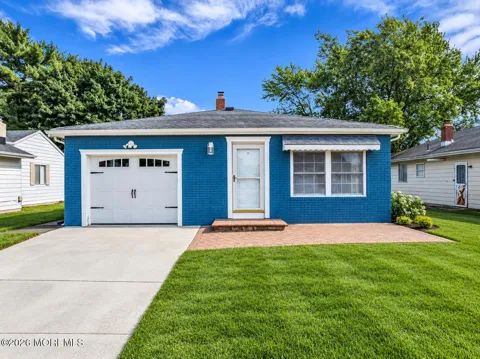 7 Ravenna Court