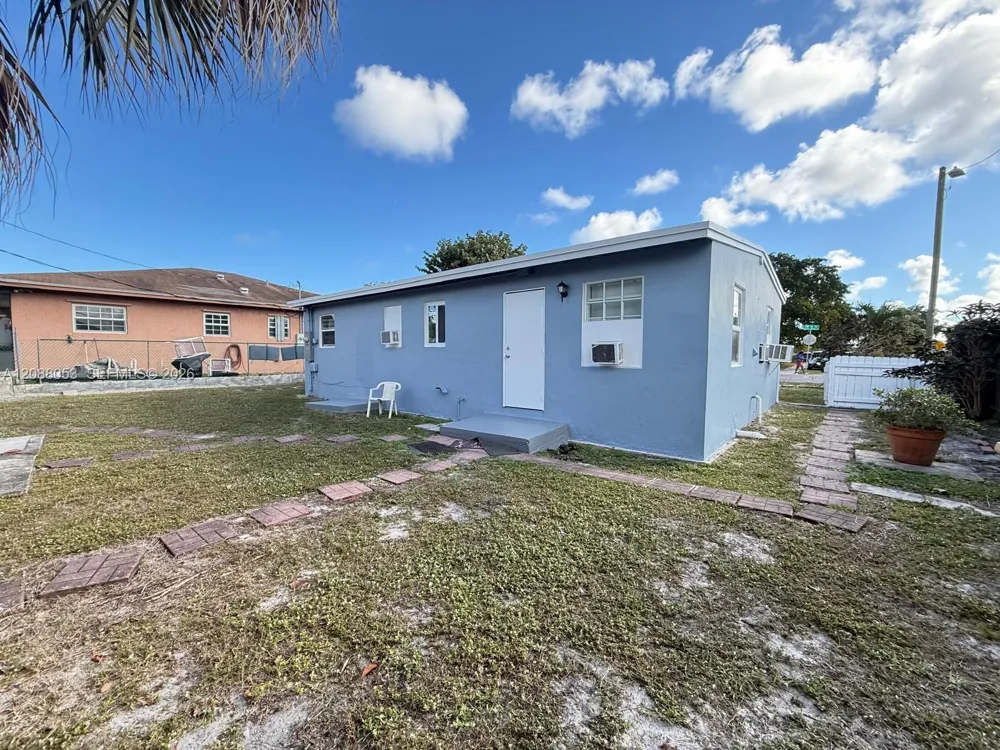 381 NW 16th St #381 Pompano Beach, FL 33060