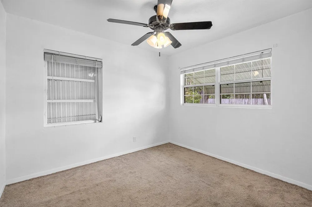 5709 SE Indigo Avenue Stuart, FL 34997