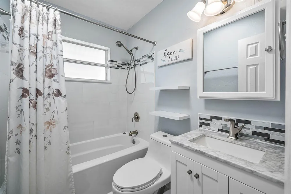 5709 SE Indigo Avenue Stuart, FL 34997