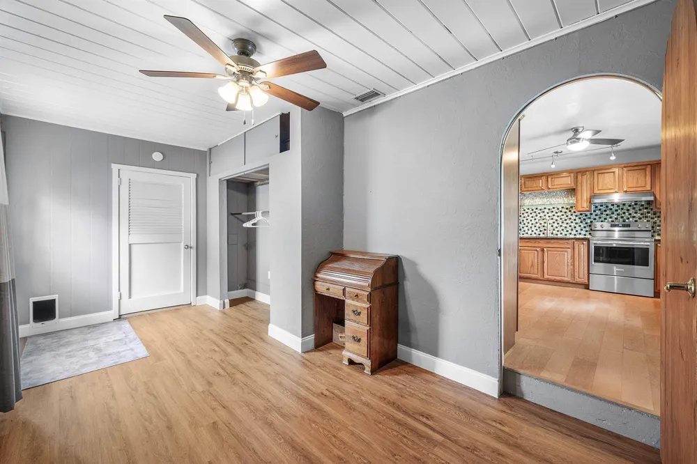 5709 SE Indigo Avenue Stuart, FL 34997