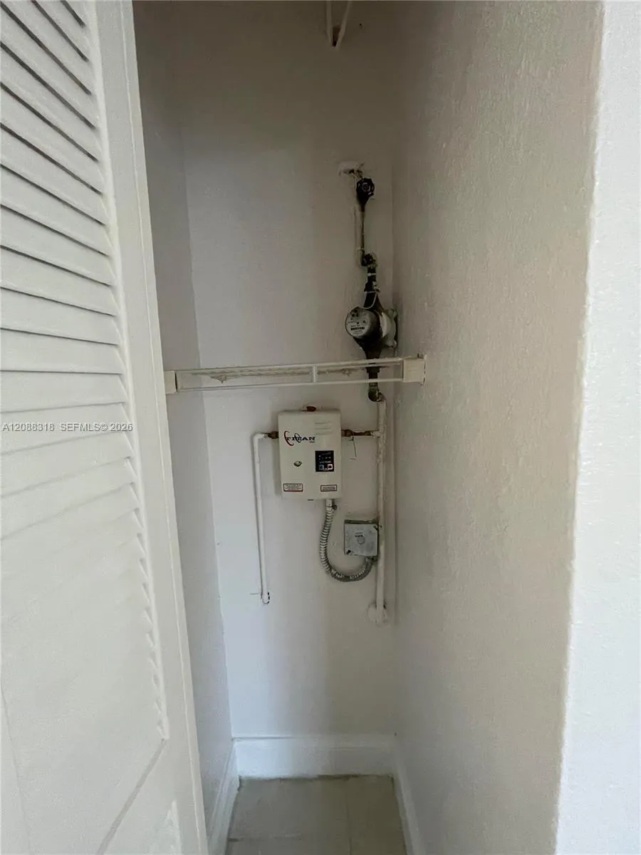 890 NW 45th Ave #1 Miami, FL 33126