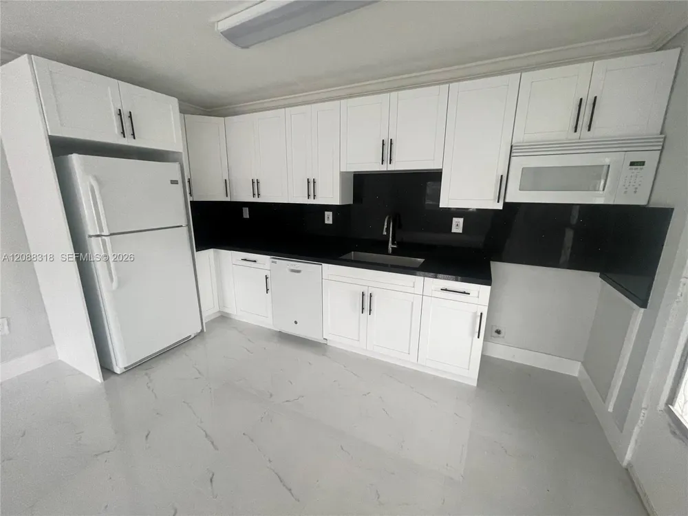 890 NW 45th Ave #1 Miami, FL 33126