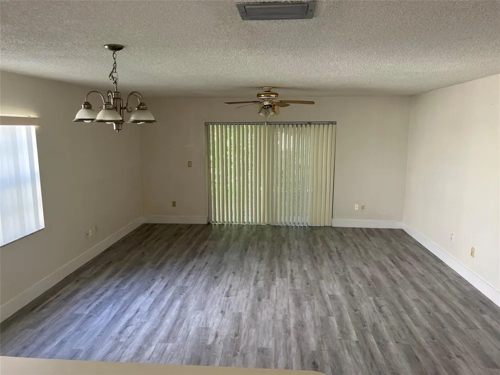 2941 NW 92nd Avenue Coral Springs, FL 33065