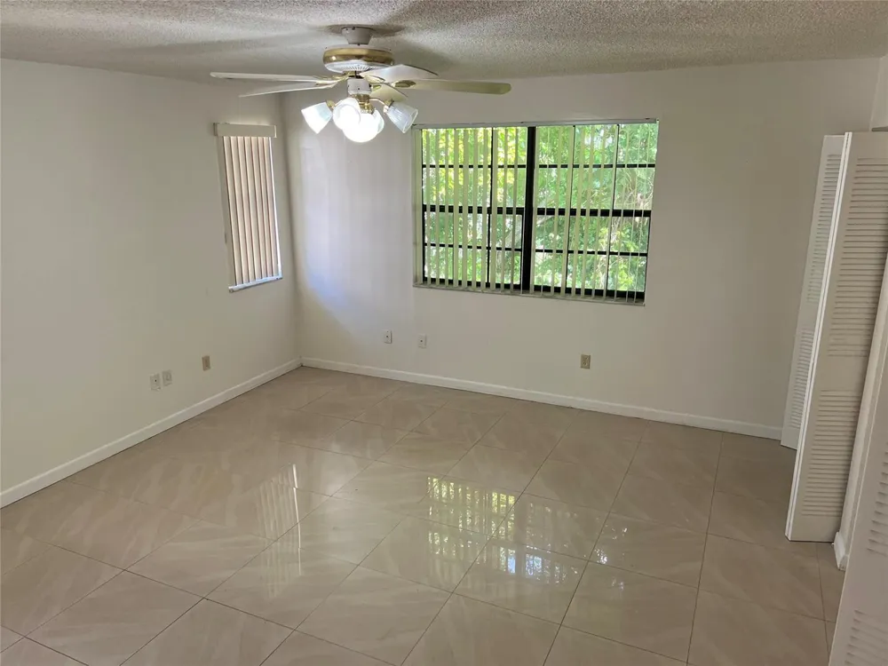 2941 NW 92nd Avenue Coral Springs, FL 33065
