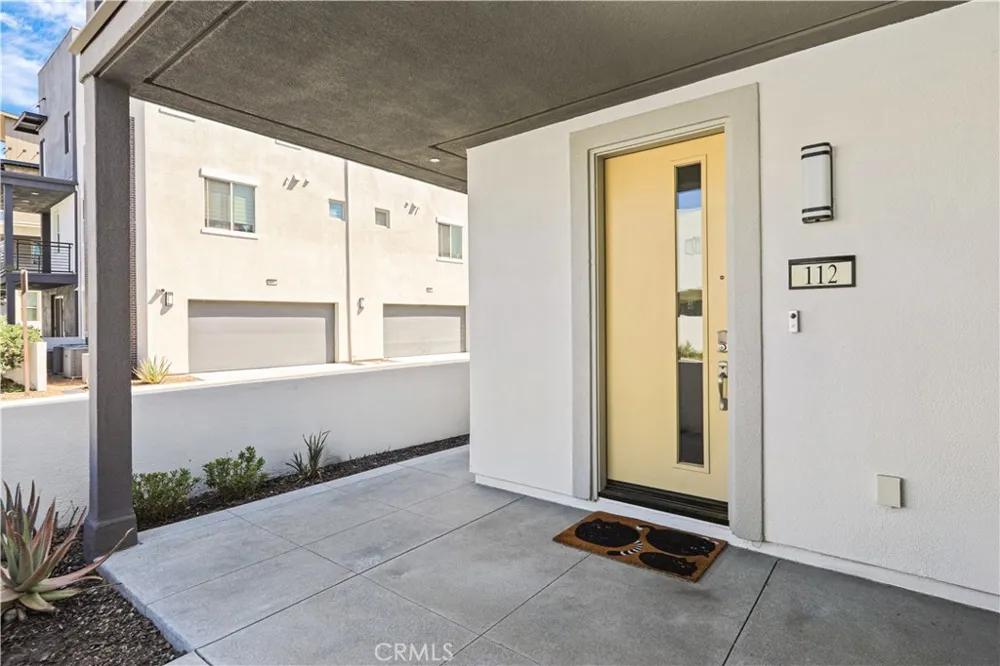 112 Novel Irvine, CA 92618