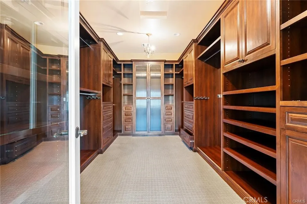 24920 Paseo Del Rancho Calabasas, CA 91302