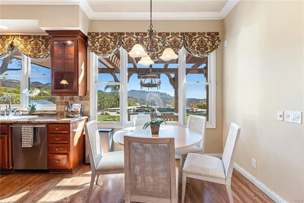 24920 Paseo Del Rancho Calabasas, CA 91302