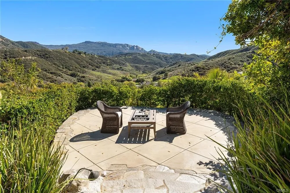24920 Paseo Del Rancho Calabasas, CA 91302