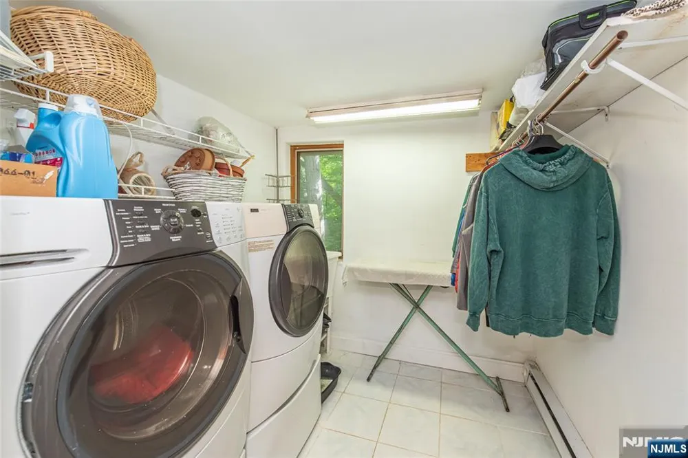 19 Skyland Avenue Wanaque, NJ 07420