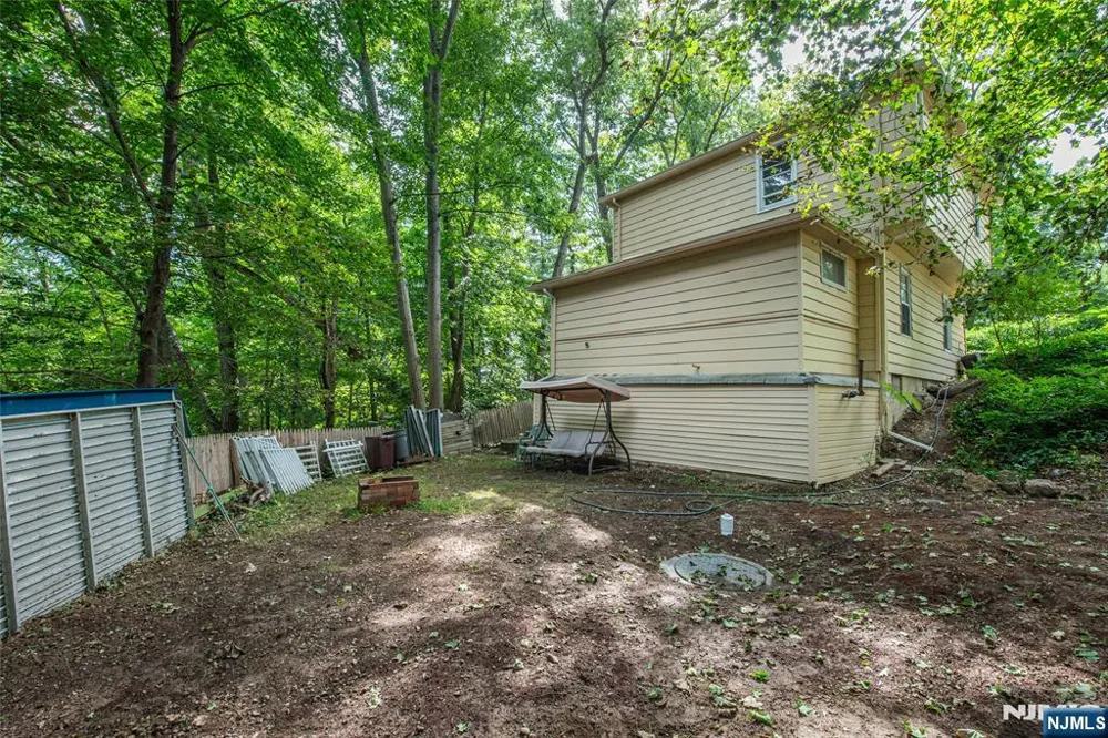 19 Skyland Avenue Wanaque, NJ 07420