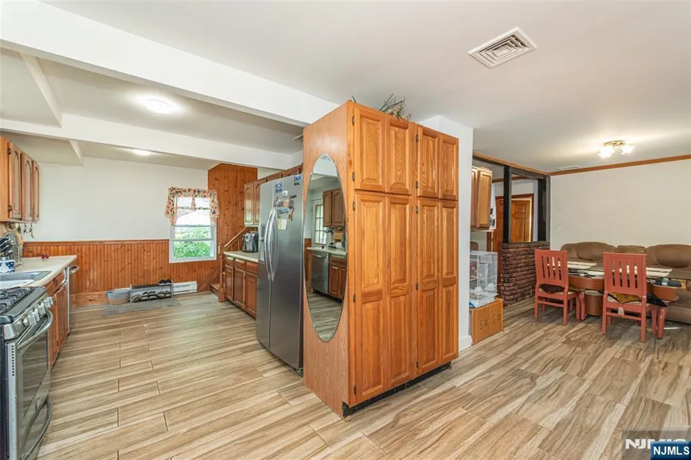 19 Skyland Avenue Wanaque, NJ 07420