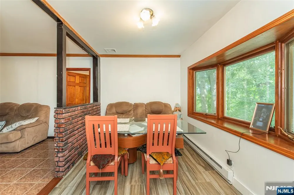 19 Skyland Avenue Wanaque, NJ 07420