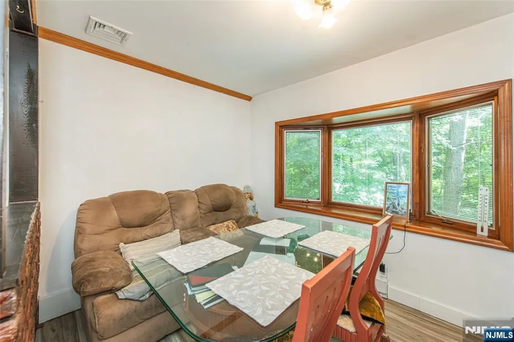 19 Skyland Avenue Wanaque, NJ 07420