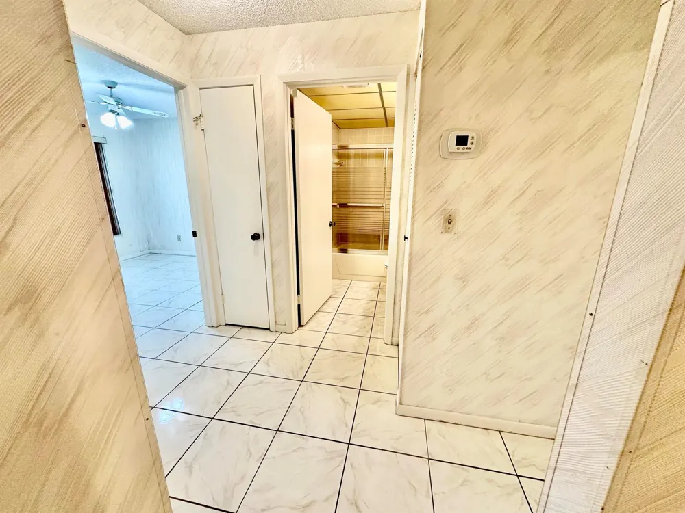 5483 VIBURNUM CIRCLE Delray Beach, FL 33484
