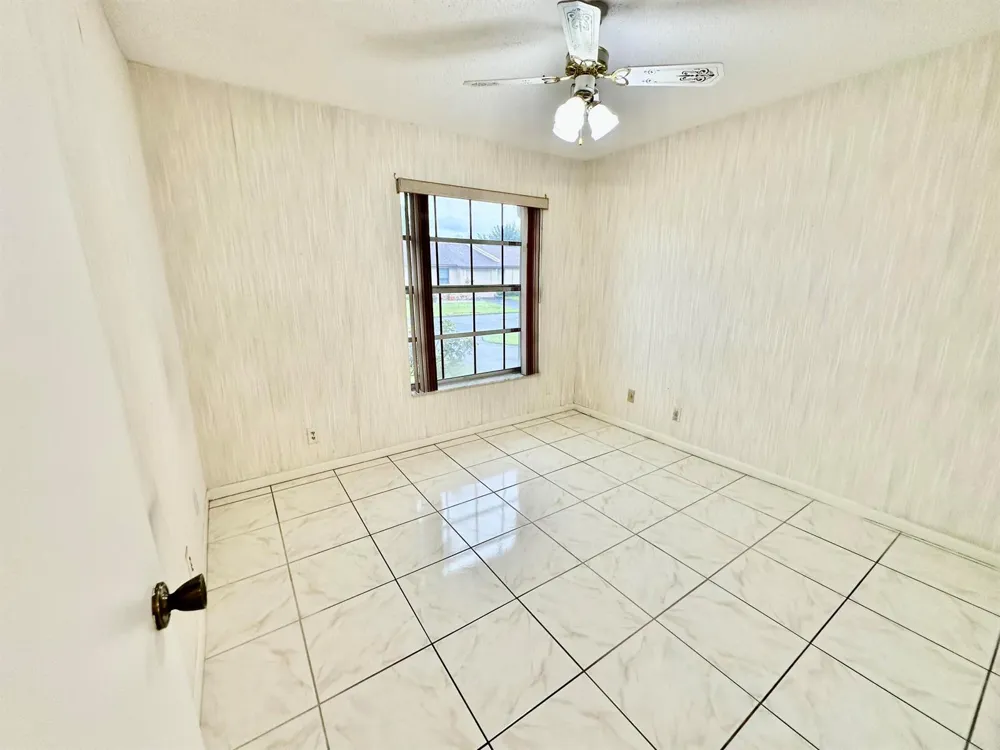 5483 VIBURNUM CIRCLE Delray Beach, FL 33484