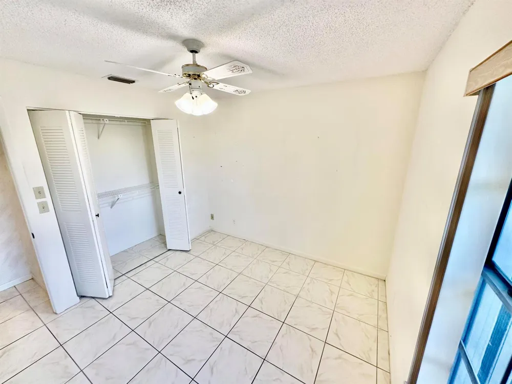 5483 VIBURNUM CIRCLE Delray Beach, FL 33484