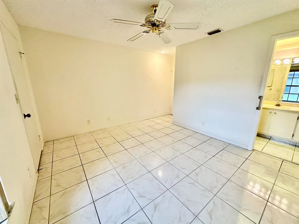 5483 VIBURNUM CIRCLE Delray Beach, FL 33484