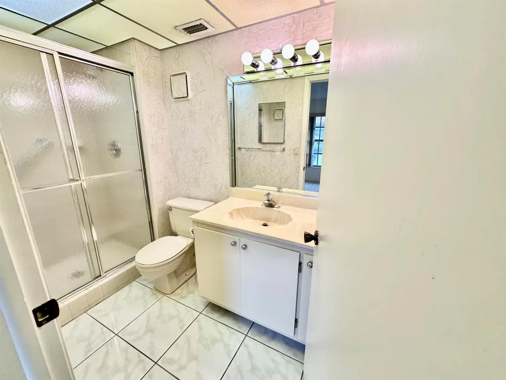 5483 VIBURNUM CIRCLE Delray Beach, FL 33484