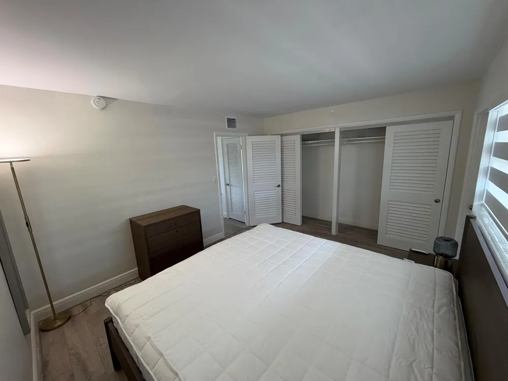 4836 NE 23rd Avenue #17 Fort Lauderdale, FL 33308