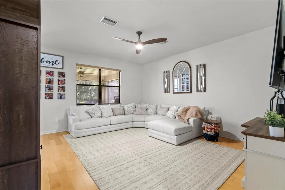 7931 HAMPTON LAKE DRIVE Tampa, FL 33647