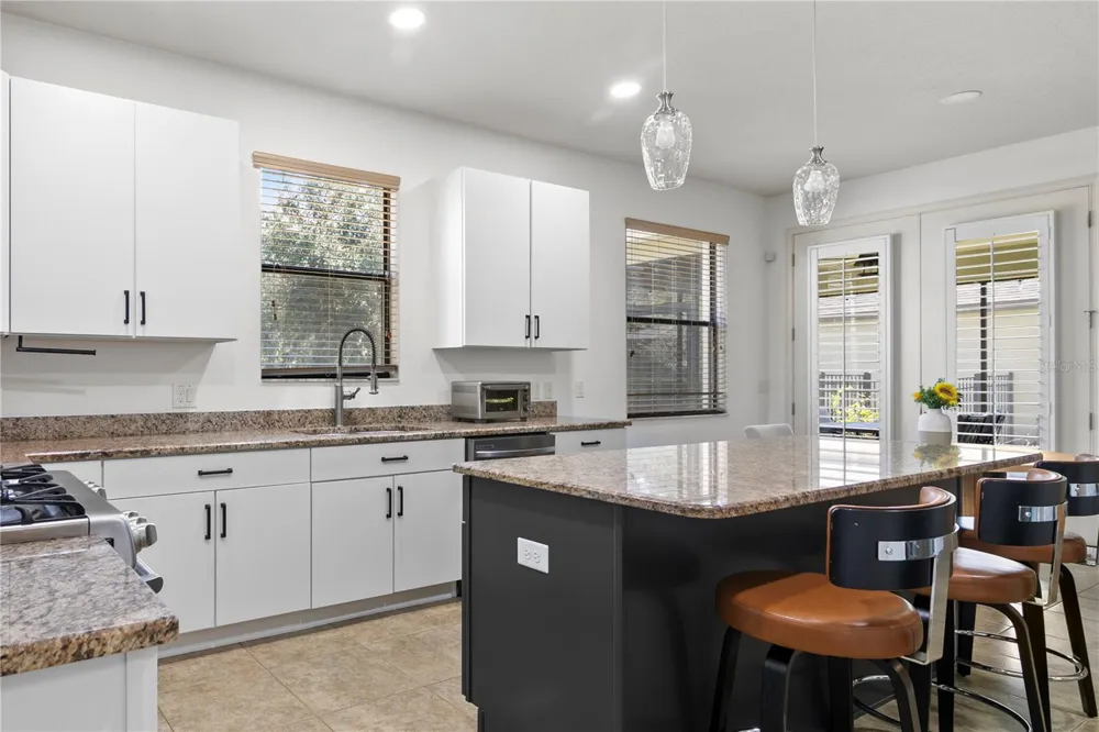7931 HAMPTON LAKE DRIVE Tampa, FL 33647