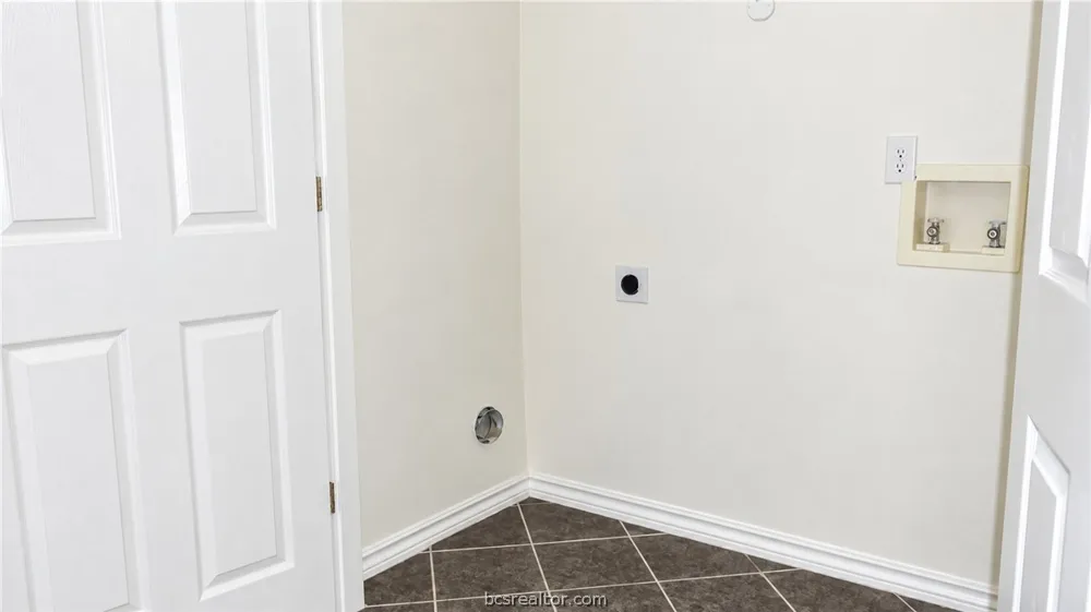 129 Richards Street #B College Station, TX 77840