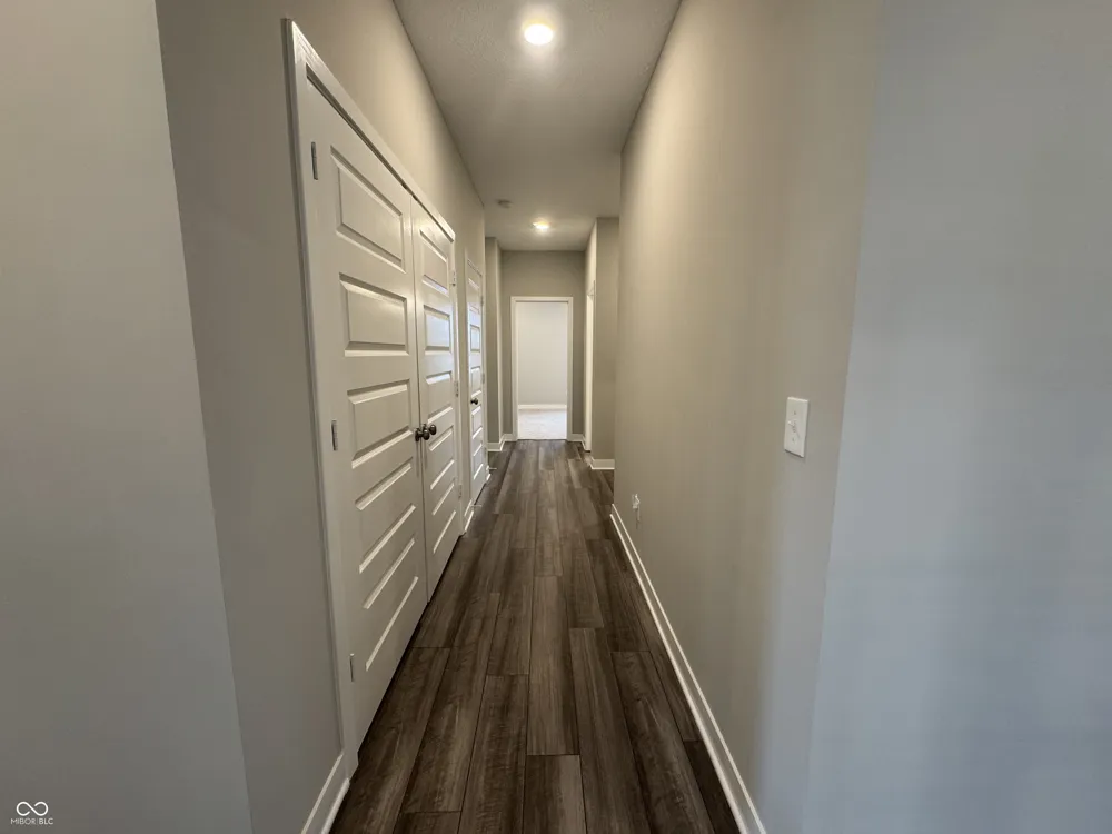 9680 Holborn Avenue McCordsville, IN 46055