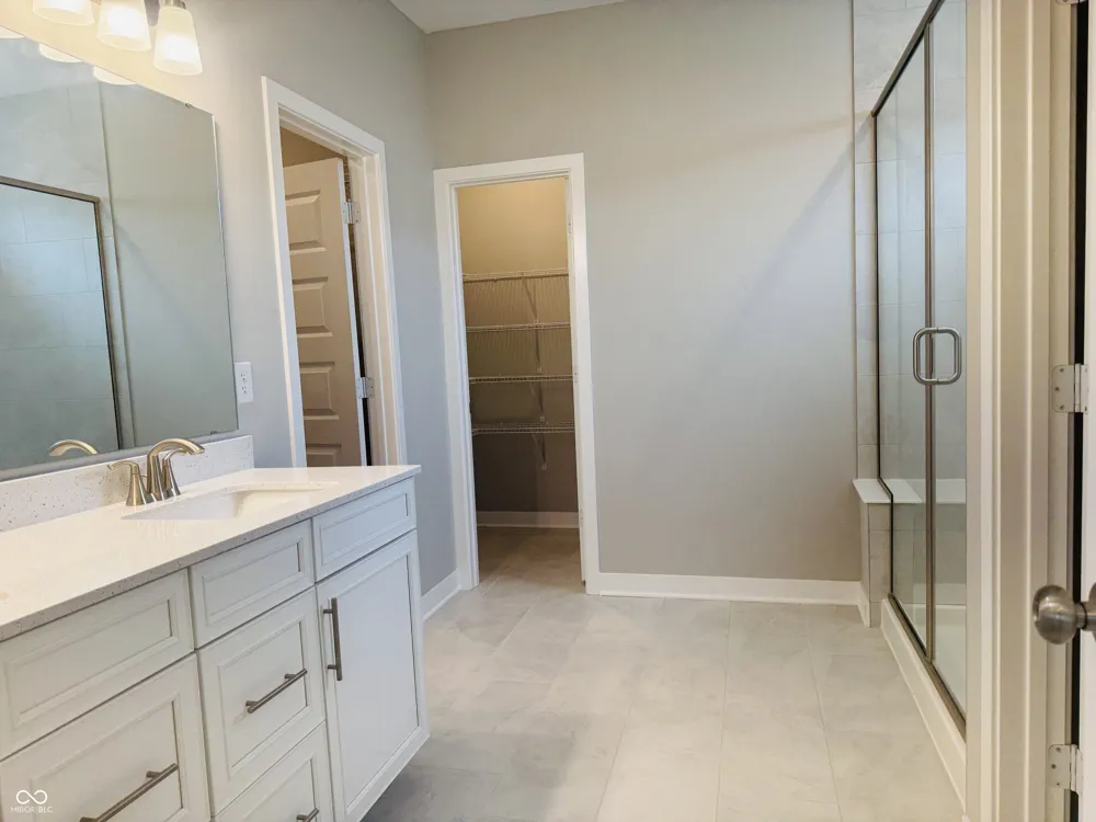 9680 Holborn Avenue McCordsville, IN 46055