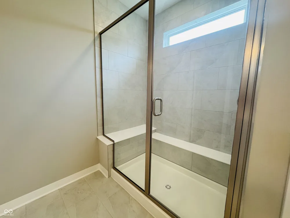 9680 Holborn Avenue McCordsville, IN 46055