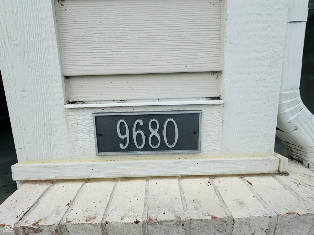9680 Holborn Avenue McCordsville, IN 46055