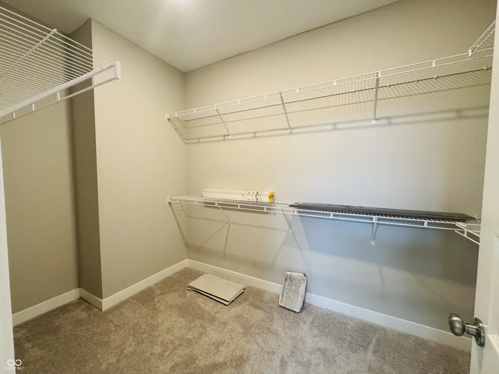 9680 Holborn Avenue McCordsville, IN 46055