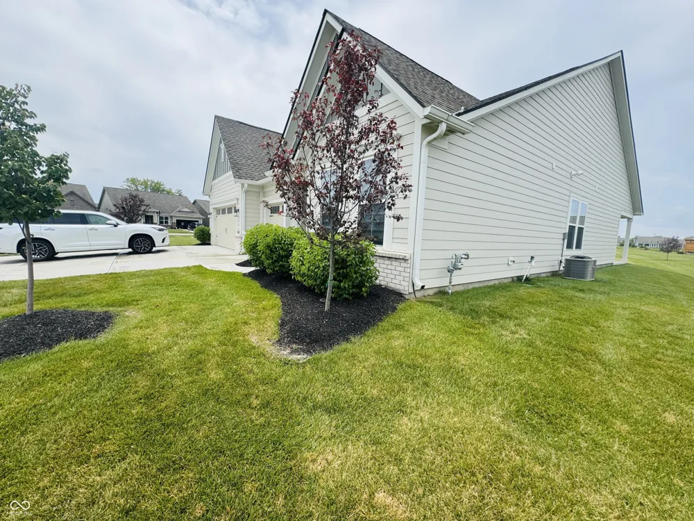 9680 Holborn Avenue McCordsville, IN 46055