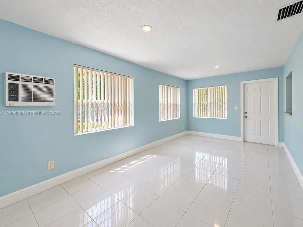 2912 Sunshine Blvd Miramar, FL 33023