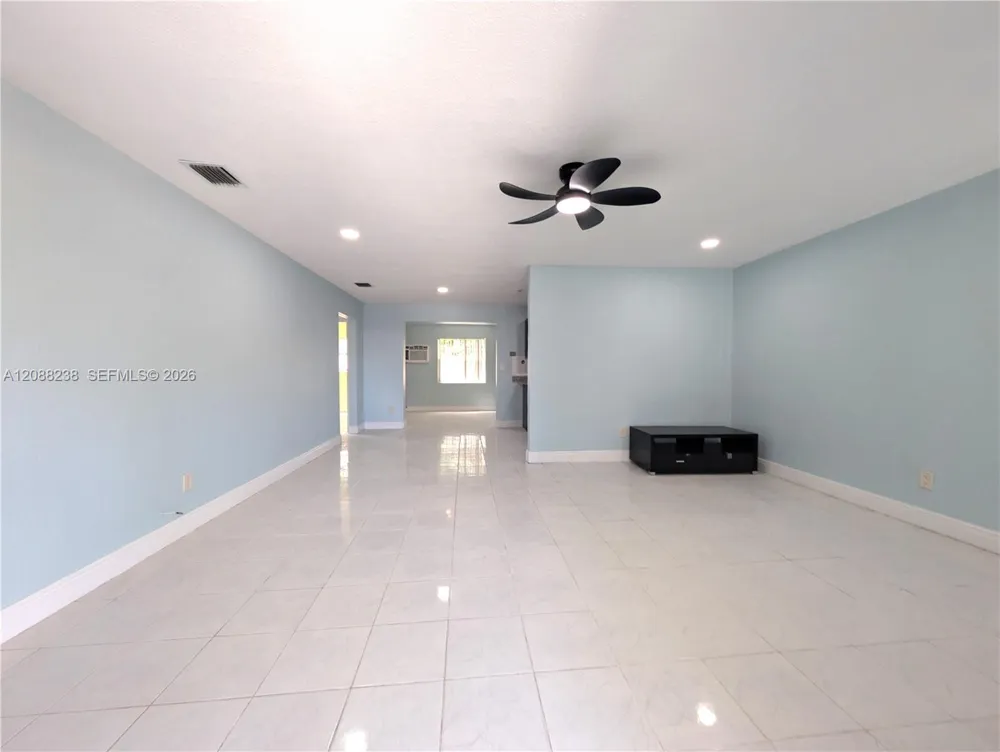 2912 Sunshine Blvd Miramar, FL 33023