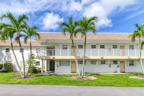 5160 SW 40th Ave #4D