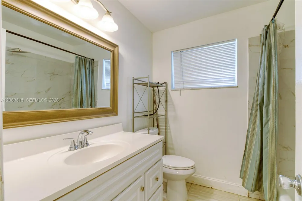 5160 SW 40th Ave #4D Dania Beach, FL 33314