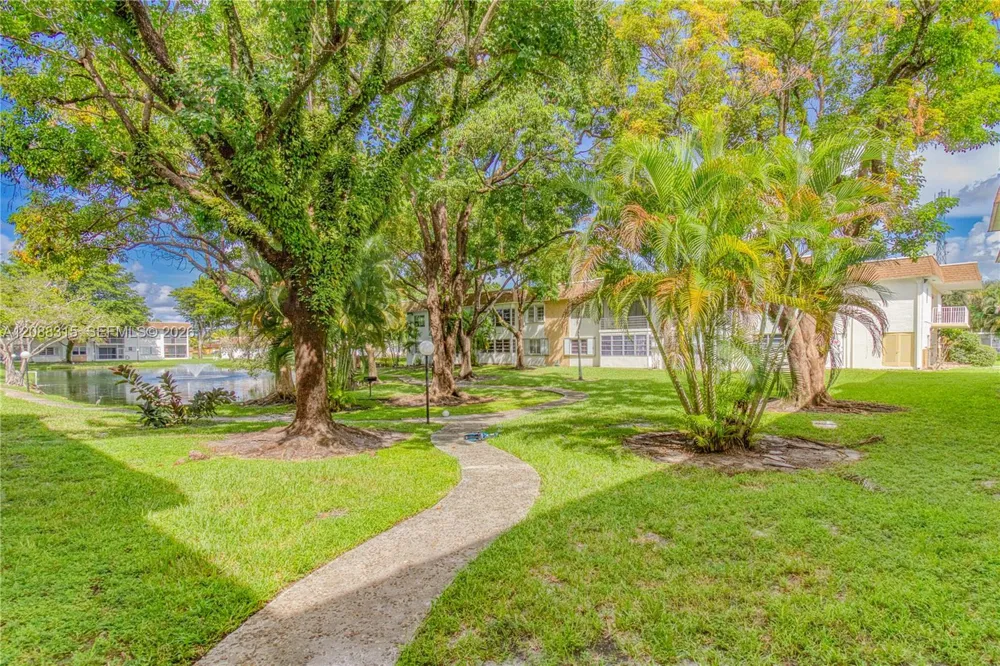 5160 SW 40th Ave #4D Dania Beach, FL 33314
