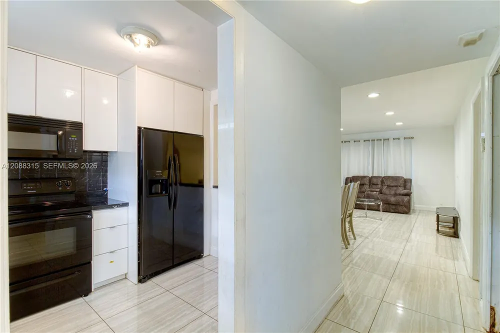 5160 SW 40th Ave #4D Dania Beach, FL 33314
