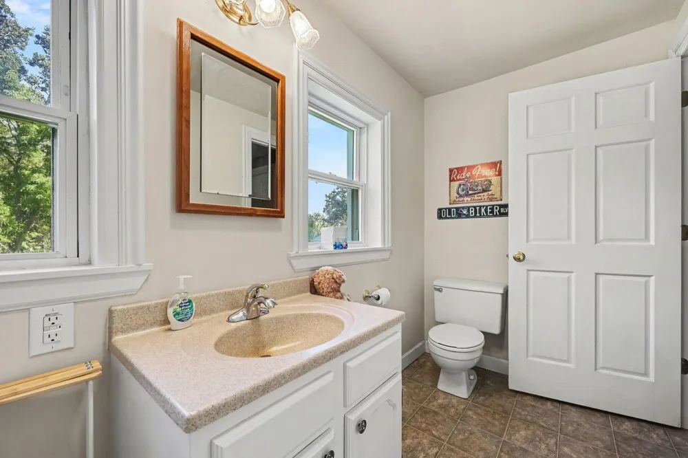 3600 Jonesville Road Jonesville, MI 49250
