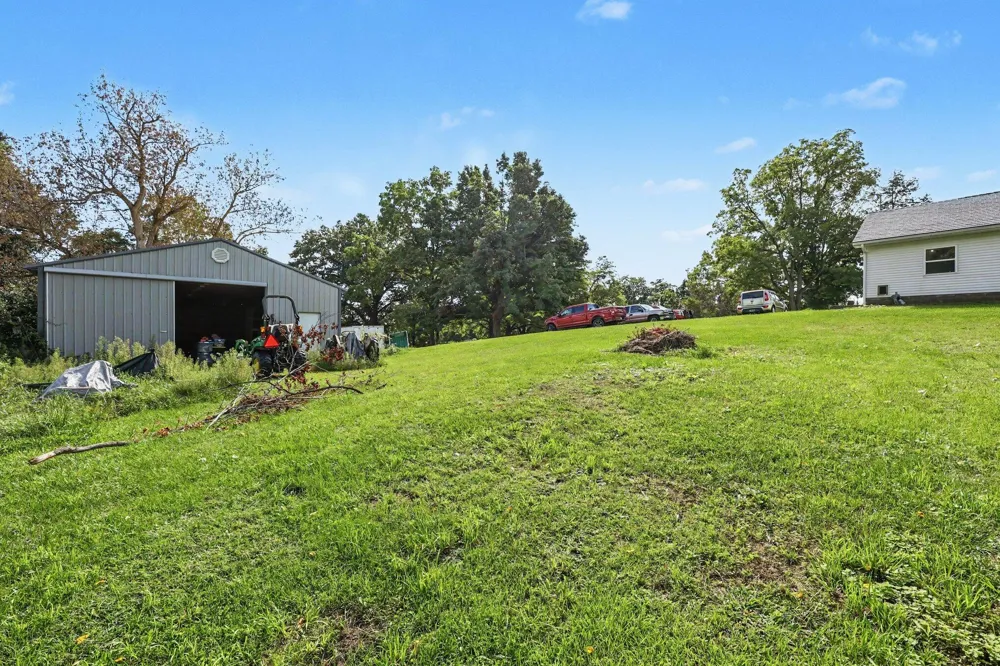 3600 Jonesville Road Jonesville, MI 49250