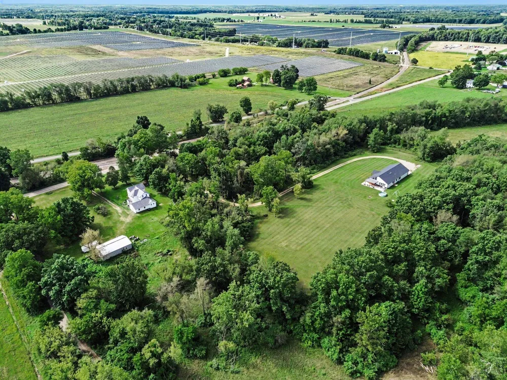 3600 Jonesville Road Jonesville, MI 49250
