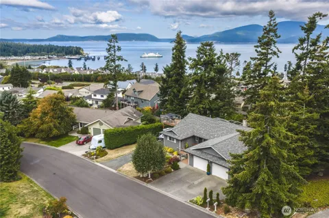 4304 Whidbey Court