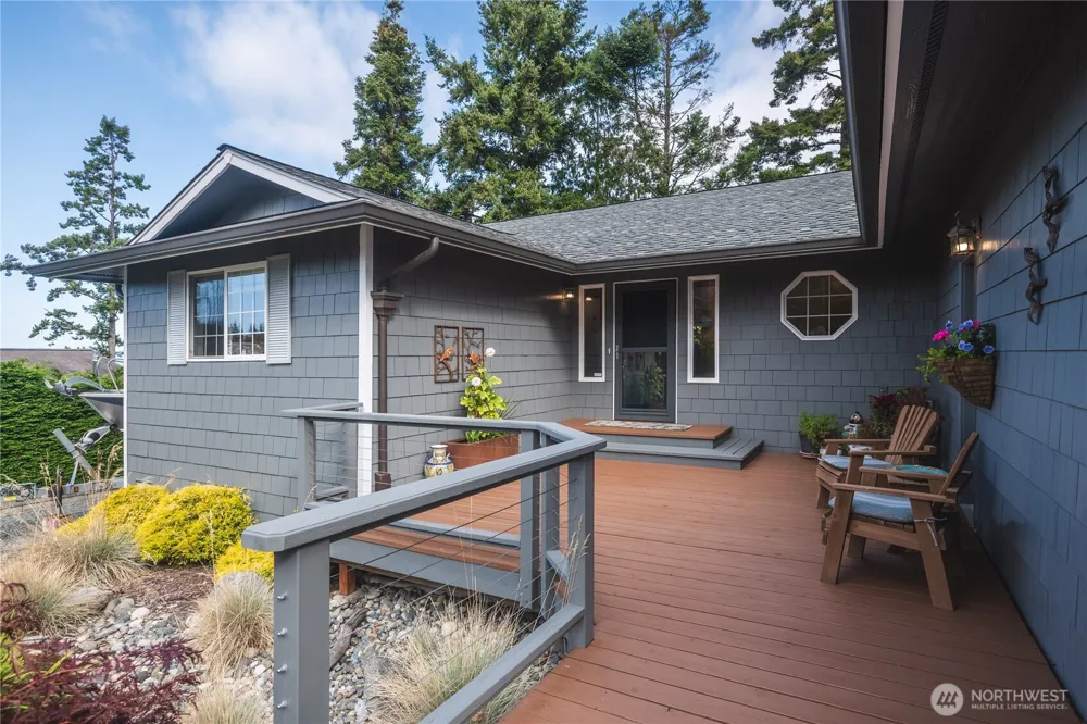 4304 Whidbey Court Anacortes, WA 98221
