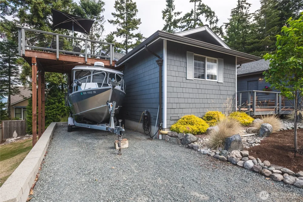4304 Whidbey Court Anacortes, WA 98221