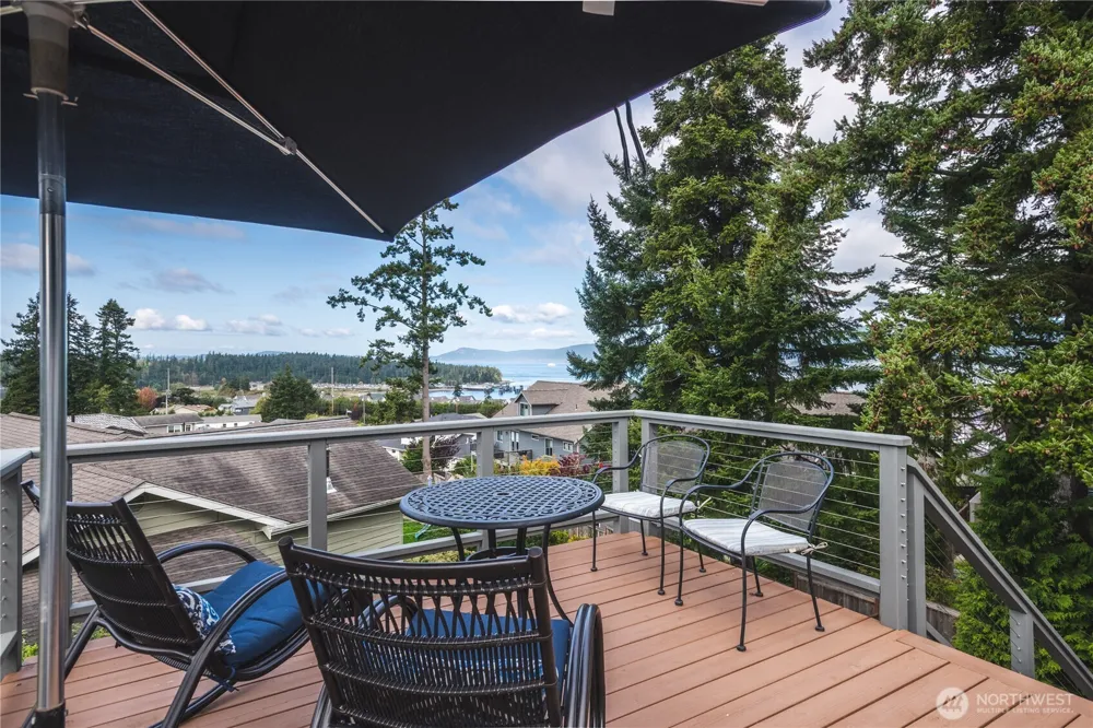 4304 Whidbey Court Anacortes, WA 98221