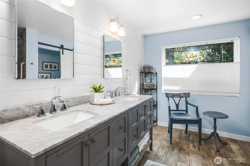 4304 Whidbey Court Anacortes, WA 98221