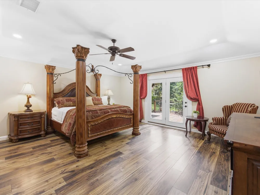 5008 Kemble Street Fort Worth, TX 76103