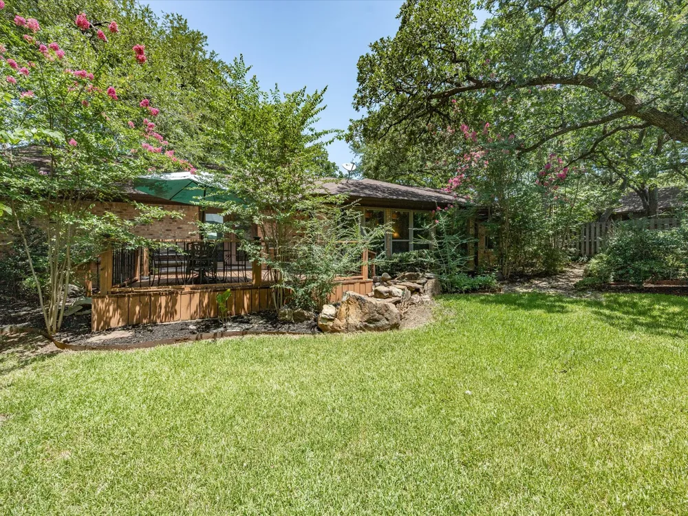 5008 Kemble Street Fort Worth, TX 76103